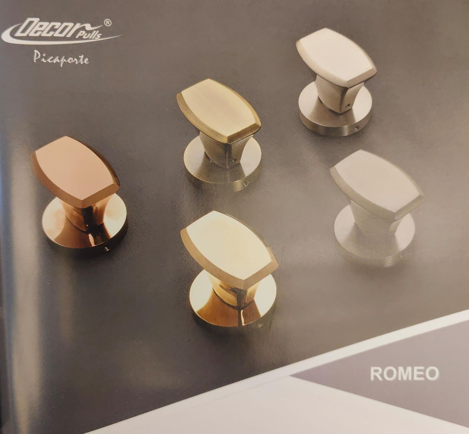 DECOR ROMEO DM 049